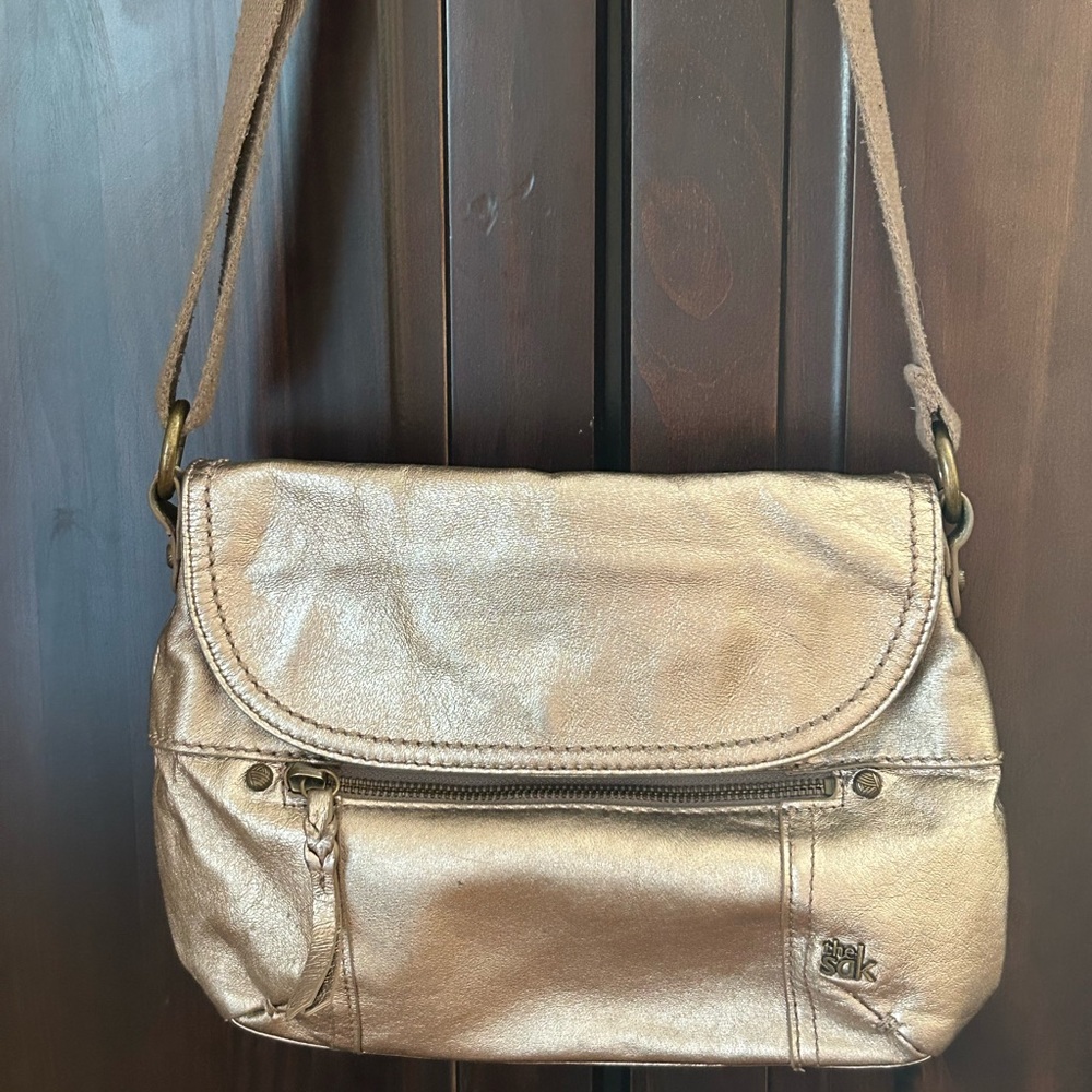 Crossbody